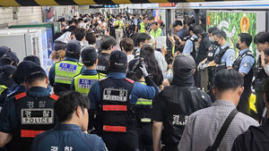 Subway Line 4 Trains Bypass Hyehwa Station Southbound Due to Disability Rights Group's Protest