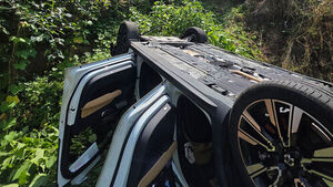 SUV Plunges 10 Meters Off Cafe Fence While Parking in Yangpyeong; Two Injured