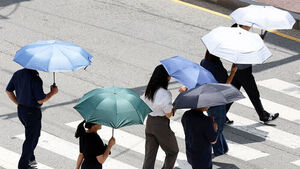 Yeongcheon in North Gyeongsang Hits Daytime High of 40.5°C
