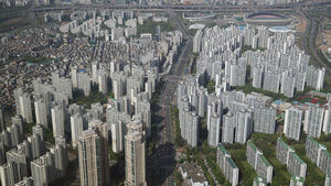 Capital Gains Tax Heavy Surcharge Reverses Course as Comprehensive Real Estate Tax Rises