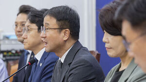 Han Byung-doo: "Real Estate Tax Plan is Starting Point for National Assembly Discussion... We Will Examine Policy Effects"