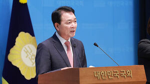 제22대 국회 전반기 국방위원장을 지낸 국민의힘 성일종 의원이 4일 국회 소통관에서 육군 제1군단의 미군 무인기 오인 사태를 비판하는 기자회견을 하고 있다.
