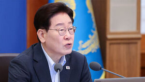 President Lee: 'Treat Heatwave as National Disaster, Go All Out for Necessary Measures'