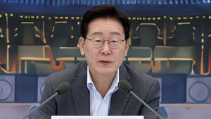 President Lee Stresses Self-Reliant Defense, Says Military Command Must Be Exercised Independently