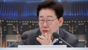 President Lee: "Pyeongtaek Base Built at Cost of 10 Trillion Won, Yet Return of US Returned Land Is Delayed"