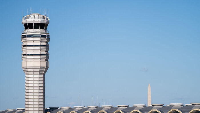 The control tower at Ronald Reagan National Airport