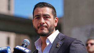 'Progressive and Muslim' Abdul El-Sayed Wins Democratic Senate Nomination