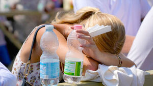 Europe Hit by Record Heatwave... Austria and Slovakia Set All-Time High Temperatures