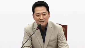 Jang Dong-hyeok Blasts 'Bus House' Proposal, Says 'DP Lawmakers' Children Should Live There First'