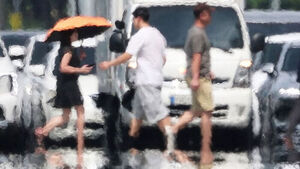 Seoul and Gyeonggi Reach Daytime High of 39°C... 'Extreme Heatwave' Peaks