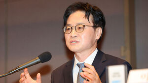 Industry Minister Expects U.S. Overcapacity Probe Results This Month, Says 15% Cap Consensus Exists