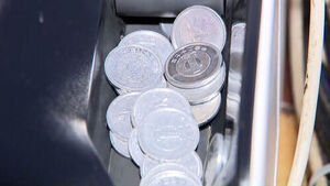 "We Need to Save Money"... Japan Mass-Producing '1-Yen' Coins [World Report]