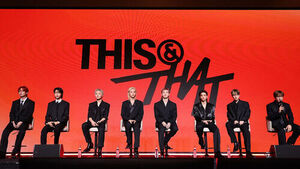 그룹 스트레이 키즈가 6일 서울 여의도 콘래드 호텔에서 열린 미니앨범 THIS & THAT 발매 기념 기자간담회에서 인사말을 하고 있다.