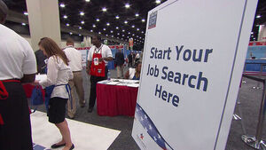 US July Employment Unexpectedly Falls, Clouding Rate Decision