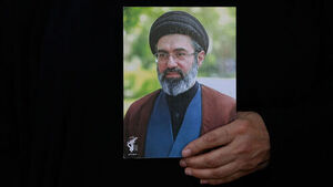 Iranian Media Says Photos of Supreme Leader to Be Released Soon to Quash Health Rumors