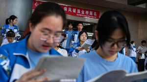 "Retake for 140,000 Applicants"&hellip; Cheating and Preferential Treatment Plague China's Public Sector Recruitment