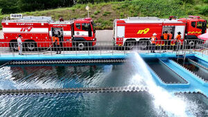 National Fire Mobilization Order Issued for Gyeongnam; All-Out Support for Water Supply