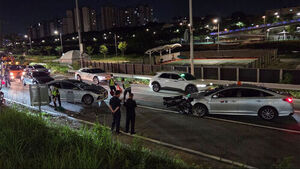 Three-Vehicle Rear-End Collision on Dongbu Expressway Leaves Two Injured