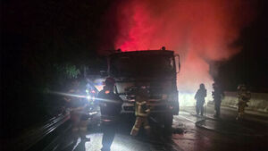 Truck Fire Breaks Out on Sangju-Yeongcheon Expressway in Gumi; No Casualties Reported