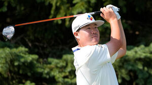 Sungjae Im Ties for 6th, One Stroke Behind Leaders in PGA Tour Playoffs Opener