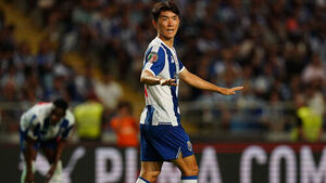 Hwang In-beom Shines in League Debut with Intuitive Assist for Clincher