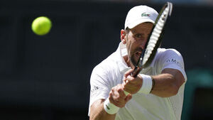 Djokovic Fails to Overcome Heat, Exits Cincinnati Open in Second Round
