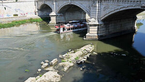 2,000-Year-Old Roman 'Nero's Bridge' Emerges from Tiber River Amid Drought