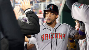 Arizona's Ketel Marte Leaves Team Without Notice for Knee Examination