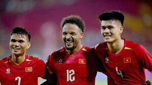 Coach Kim Sang-sik's Vietnam Reaches Hyundai Cup Final, Defeating Malaysia 4-0 on Aggregate