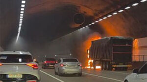 Truck Fire Causes 7 km Traffic Jam at Nogosan Tunnel on Seoul Ring Expressway