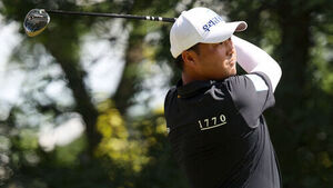 Korean-Canadian Golfer Richard T. Lee Jumps to Sole Lead in Second Round of LIV Golf Indianapolis