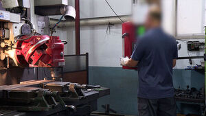 Experts Predict Improvement in September Manufacturing Business Conditions