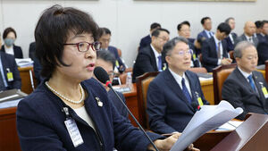 Ministry of Education Moves to Dismiss Northeast Asian History Foundation Chairperson Park Ji-hyang... "Separate From Court's Injunction Ruling"