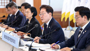 이 대통령 "강력한 국토균형발전 정책 추진돼야"