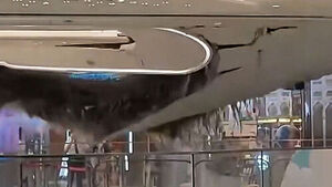 Water Suddenly Pours Like a Waterfall... Shopping Mall Collapse Causes Chaos