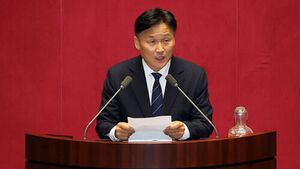 DP Lawmaker Kim Young-jin: "Those Who Introduced Leverage Products Must Take Responsibility... We Can't Just Let It Slide"