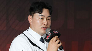 Choi Ji-man Declares Bid for KBO Rookie Draft, Starting with Tryout