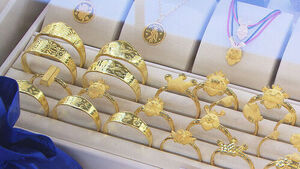 From 200,000 Won to Over 800,000 Won... "Should I Return the Same Golden Ring?"