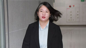 민주당 안에서도 튀어나온 '용혜인 리스크'&hellip;일부 "의원직 내려놔야"