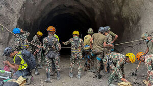 Nepal-China Catastrophic Floods Leave 1,066 Dead As South Korean Emergency Relief Team Arrives