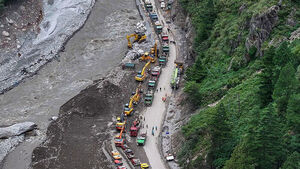 China Secures Overland Route to Flood-Hit Tibet Area, Intensifies Search for 541 Missing