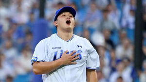 Samsung Reaches 70 Wins First with 7-Game Winning Streak, Chasing 2nd-Place KT by 0.001 in Win Percentage
