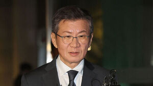 경찰, '홍명보 선임 개입 의혹' 정몽규 소환&hellip;11시간 넘게 조사