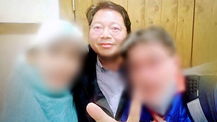 "김승원, 나의 영원한 멘토"&hellip;논란의 '3인 셀카'