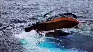 No Collision, Suddenly Capsized: Accident Footage Released