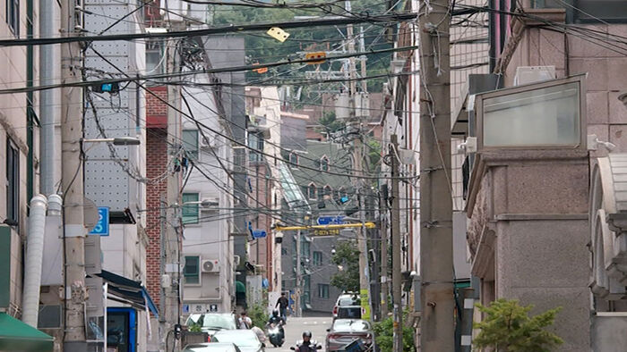 치솟는 월세에 내몰리는 청춘들..열악한 주거지 살펴보니