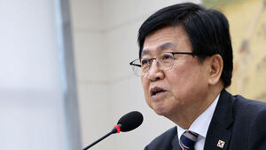 Education Minister Choi Kyo-jin Sparks Controversy Again After Liking Facebook Post Criticizing National Education Commission