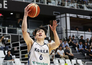 Lee Jeong-hyeon Scores 27 Points as S. Korea Crush Philippines for Mazurs' First Consecutive Wins