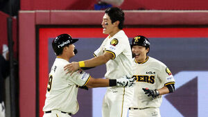 KIA Defeats League-Leading KT with Walk-Off in Extra Innings; LG Wins Backed by Go Woo-suk