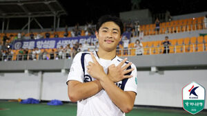 17-Year-Old Ahn Ju-wan of Seoul E-Land Sets K League Record as Youngest Player to Score Multiple Goals